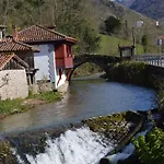 Szálloda Arcea Gran Pelayo 4*