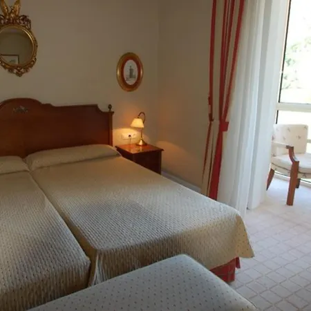 Hotel Arcea Gran Pelayo