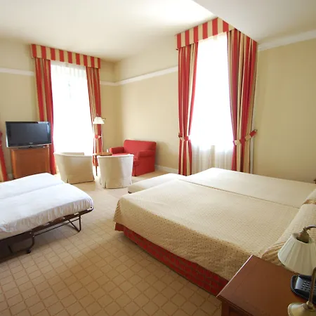 Hotel Arcea Gran Pelayo