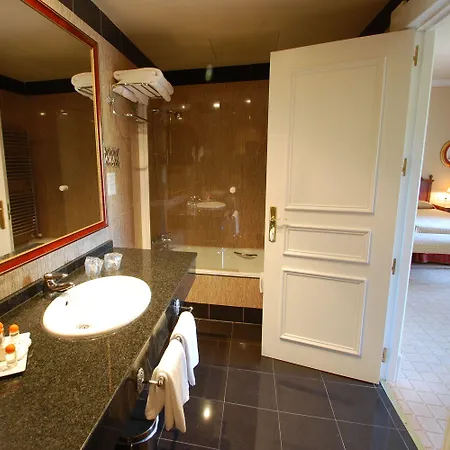 Arcea Gran Pelayo Hotel 4*