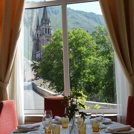 Arcea Gran Pelayo Hotel 4*