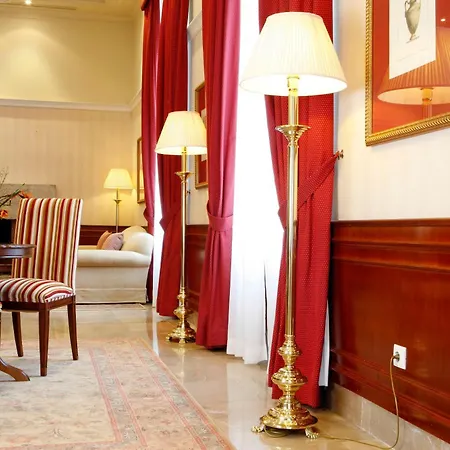 Hotel Arcea Gran Pelayo 4*