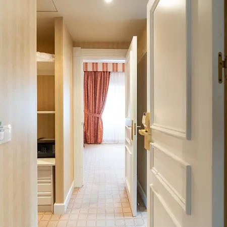 Arcea Gran Pelayo Hotel 4*