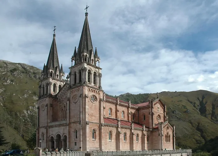 阿尔塞亚佩拉约大酒店