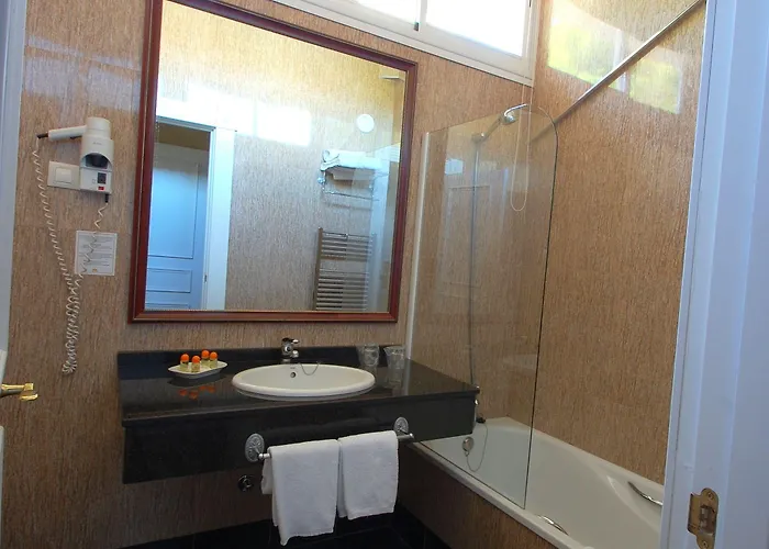 阿尔塞亚佩拉约大酒店 酒店 科瓦东加