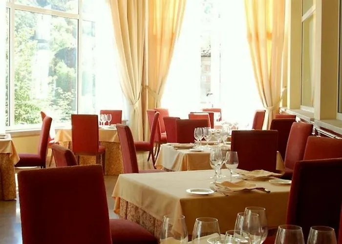 阿尔塞亚佩拉约大酒店